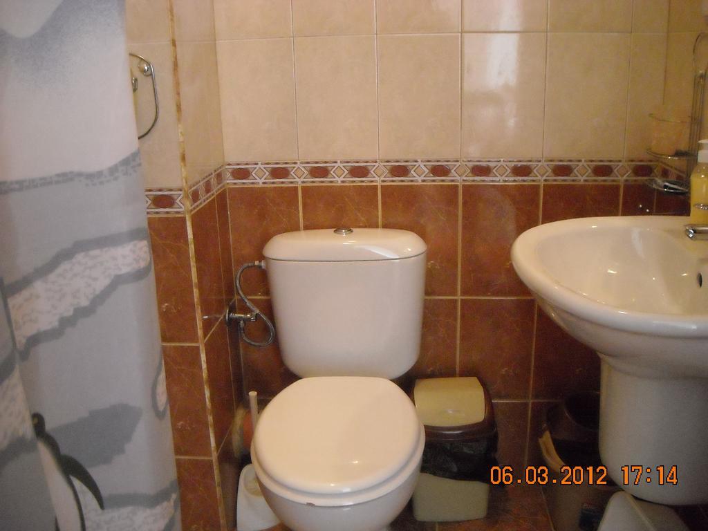 Apartamenti Zhelezovi Pomorie Rom bilde