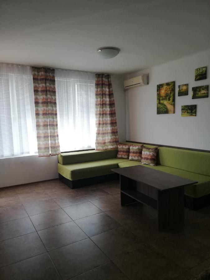 Apartamenti Zhelezovi Pomorie Eksteriør bilde