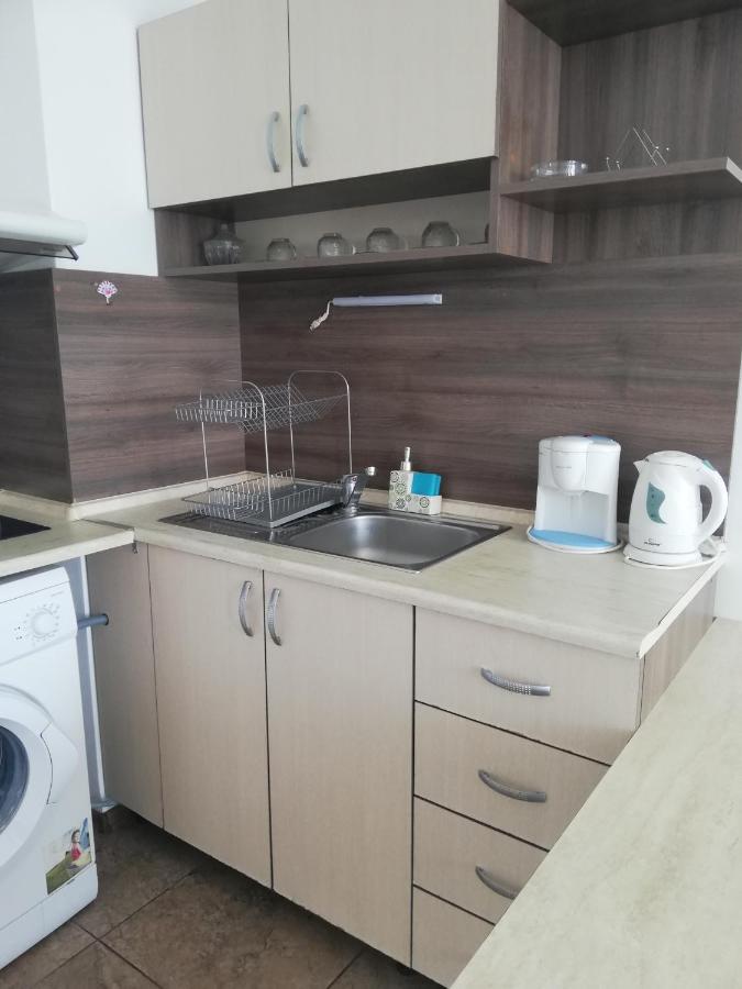 Apartamenti Zhelezovi Pomorie Eksteriør bilde