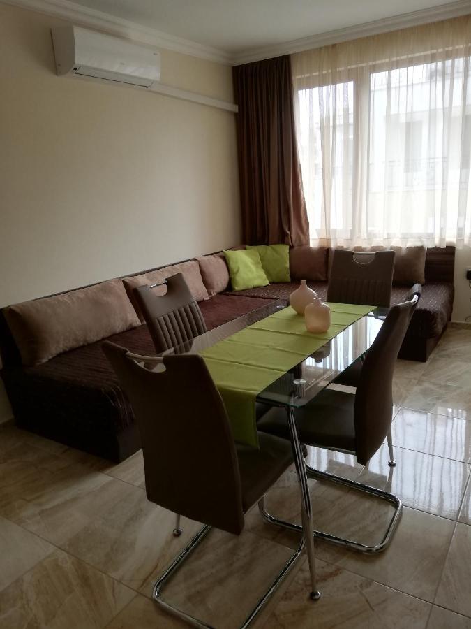 Apartamenti Zhelezovi Pomorie Eksteriør bilde