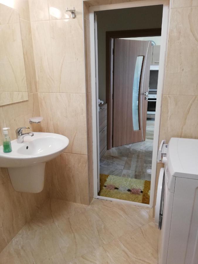 Apartamenti Zhelezovi Pomorie Eksteriør bilde